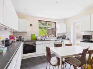 Kitchen- click for photo gallery